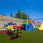 Pixar Paradise: Playsets, Theater, Arcade+